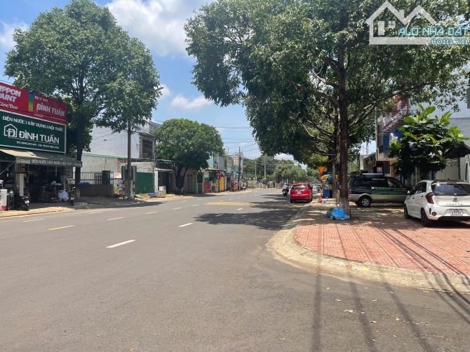💥Đất TC FULL,10*18,5m,Đường Phan Bội Châu,Ngay Siêu Thị Big C,Kinh Doanh tốt