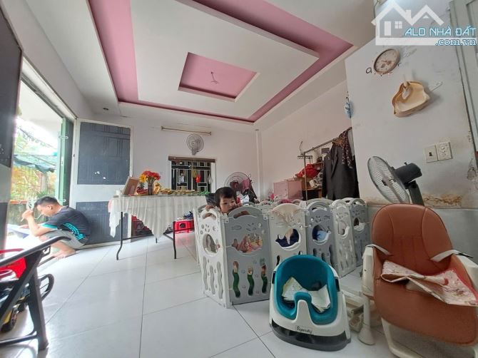 NHÀ ĐẸP GIÁ RẺ HIỆP BÌNH PHƯỚC – SHR – HẺM Ô TÔ – 2 TẦNG – CHỈ 3,2 TỶ