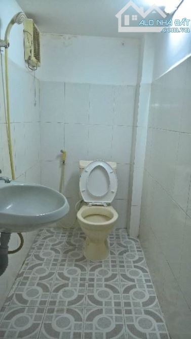 HẺM XE HƠI VÀO TẬN NHÀ- NGAY GIAO LỘ 3/2 - NGUYỄN TRI PHƯƠNG - GIÁ 5,8 TỶ, 3 TẦNG, 35M2
