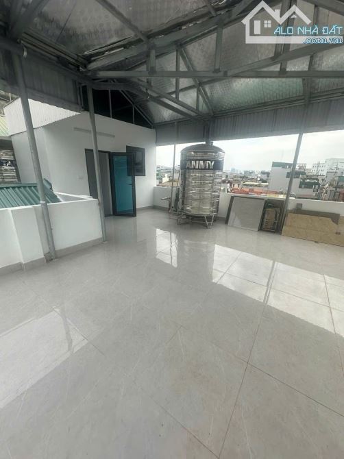 MẶT PHỐ VƯƠNG THỪA VŨ – LÔ GÓC – 8 TẦNG THÔNG SÀN – MẶT TIỀN 15M – VỈA HÈ ĐÁ BÓNG – TÒA NH