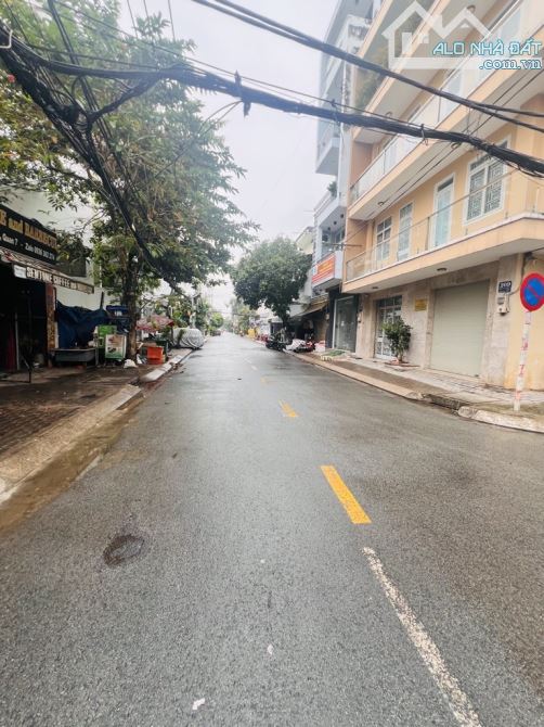MTKD ngay chợ Tân Mỹ DT74m2 nhà 2 tầng BTCT giá 12tỷ9 TL mạnh.