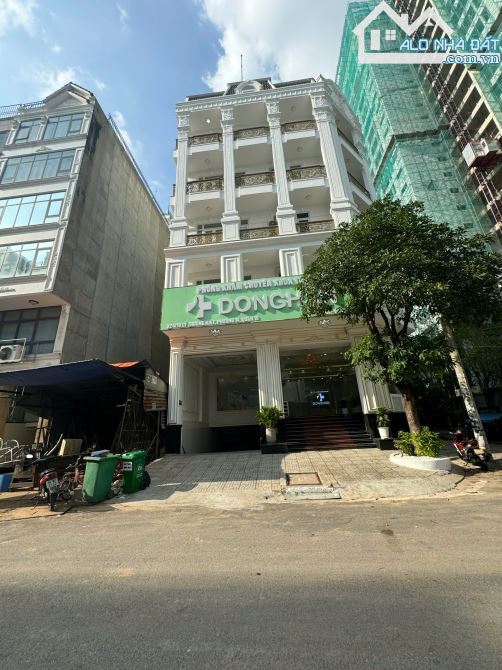 Tòa nhà Hầm 8 tầng Mặt tiền Nguyễn Trãi, Bến Thành, Q.1- DT: 8x20m - HĐT: 350tr chỉ 105 tỷ