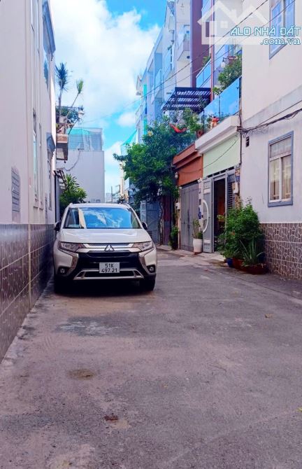 🆘 BÁN ĐẤT TẶNG NHÀ - CHỈ HƠN 3 TỶ - 50M2 - NGANG 5M - KẾ HXH - NGAY NGÃ 4 P.V.C-L.V.T