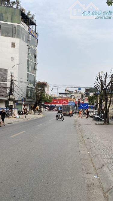 Bán nhà 4 tầng Long Biên - lô góc - 2 thoáng – Ô tô vào nhà - đường rộng - DT 45m2, 8 tỷ+