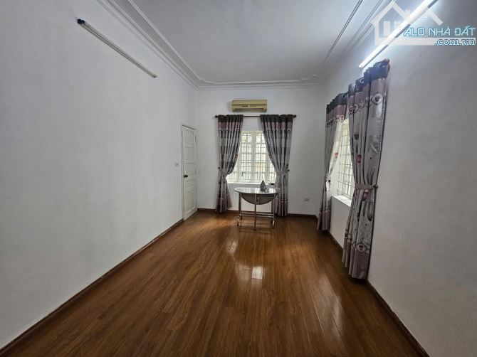 Cực Hiếm - Lô Góc - Tập Thể Quán Thánh - Ba Đình - Dt:68m2/3PN*nhỉnh 4 tỷ