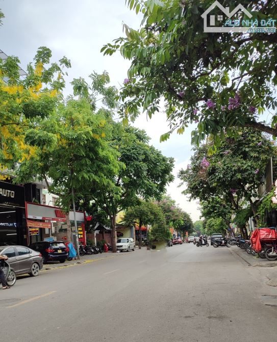 NHÀ THẠCH BÀN MỚI ĐẸP -THANG MÁY - GARA ÔTÔ - FULL NỘI THẤT Ở LUÔN - 3 THOÁNG: 46M2 x 5TẦN