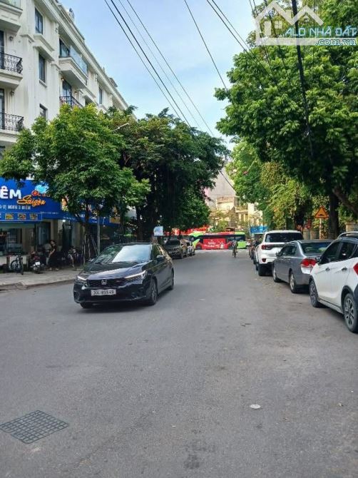 💎 HOÀNG HOA THÁM - BA ĐÌNH - MẶT NGÕ Ô TÔ TRÁNH - VỈA HÈ - LÔ GÓC 2 MẶT NGÕ - GIÁ 45 TỶ