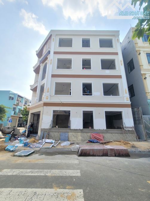 Bán nhà 2 mặt tiền, gần làng đại học quốc gia, phường Bình An, Thành phố Dĩ An