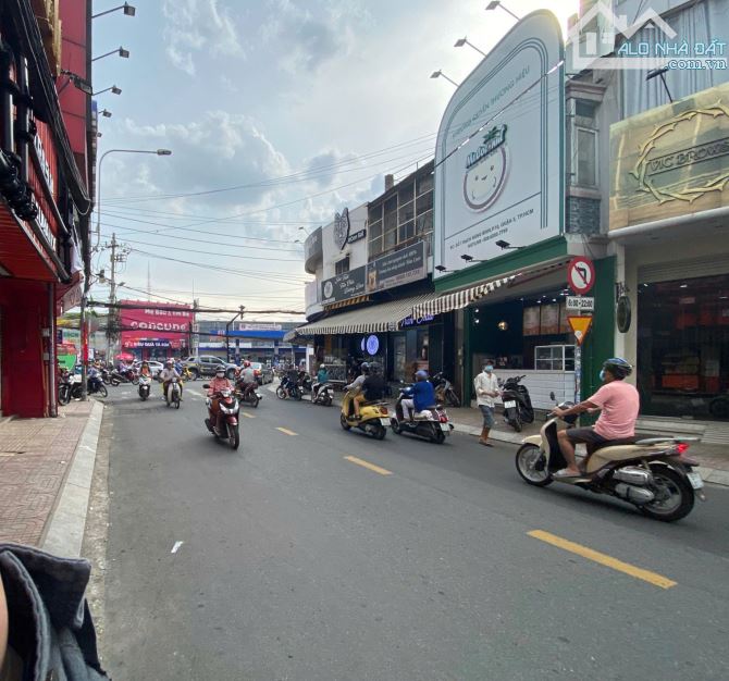 Bán nhà mặt tiền 9 Rạch Bùng Binh, Quận 3, DT: 4,5x13m, 5 tầng, giá 23 tỷ TL
