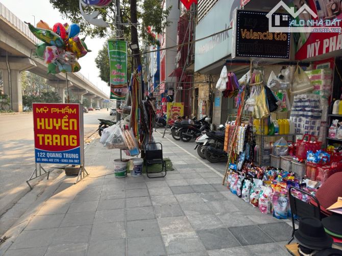 Bán nhà mặt phố La Khê-kinh doanh - view cao tốc trên cao- giá rẻ