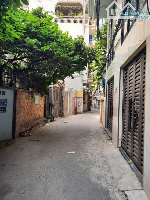 Cô Mai gửi bán nhà Nguyễn Viết Xuân, Hoàng Văn Thái 41m2, 3 nhà ra phố