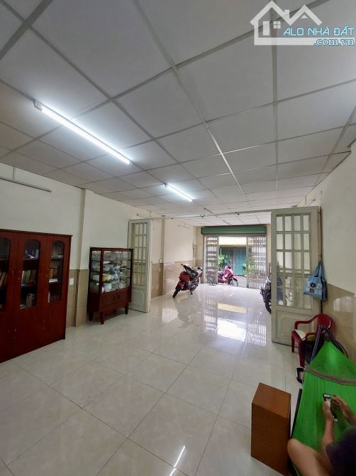 Mặt tiền KD Trần Bá Giao P.An Nhơn (p.5) ngang 4 x 19 DT 75m2 Giá chỉ 9 tỷ