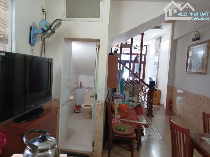 NHÀ MẶT TIỀN NGUYỄN DU, 3 TẦNG SÁT SÔNG HÀN, VỊ TRÍ ĐỈNH