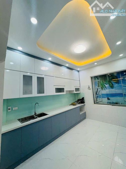 BÁN NHÀ MẶT NGÕ Ô TÔ – KINH DOANH – NAM TỪ LIÊM – 35M², 5 TẦNG, MT 3.1M – GIÁ NHỈNH 7 tỷ