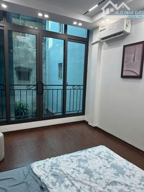 🏡 HOÀNG LIỆT – BÁN ĐẢO LINH ĐÀM, DÂN XÂY – 5 TẦNG FULL NỘI THẤT Ở NGAY
