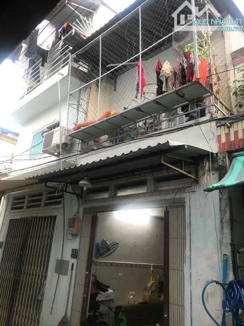 Bán nhà phân lô quân đội TT Tăng Thiết Giáp, Innova đỗ trước cửa, 41m2, nhỉnh 8 tỷ