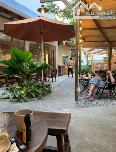Cực phẩm hiếm có lô góc 2 mặt tiền Đỗ Bá, ra biển 200m, mặt tiền 12m, kinh doanh cực đỉnh