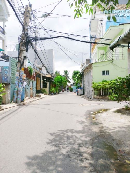 Vườn Lài quận 12 330m2 2 tầng giá chỉ 20 tỷ