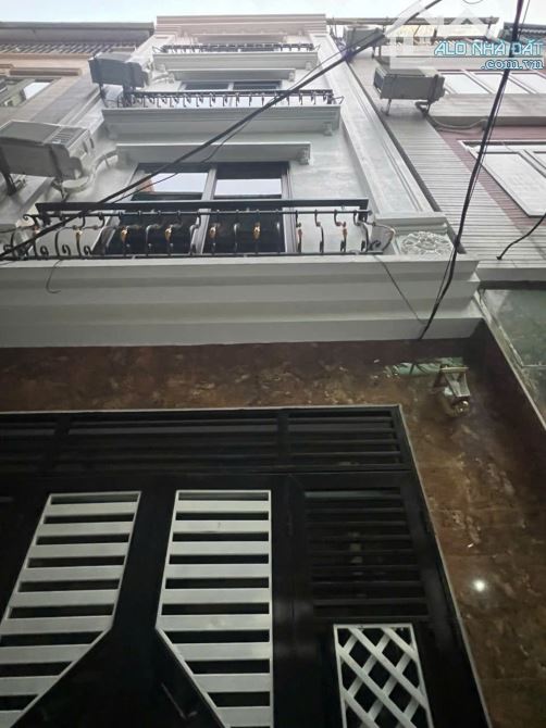 Bán nhà Bắc Từ Liêm, dòng tiền 25 triệu/ tháng, oto cách 30m, chỉ hơn 6 tỷ.