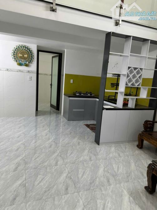 📌📌📌LÀM VIỆC TRỰC TIẾP GIÁ TỐT !!!Bán nhà gác lửng đúc 2 mặt kiệt oto Nam Cao Nd