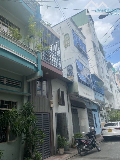 Nhà BẮC HẢI- QUẬN 10- gần CMT8- 3 TẦNG- DT: 36m2- GIÁ 3 TỶ