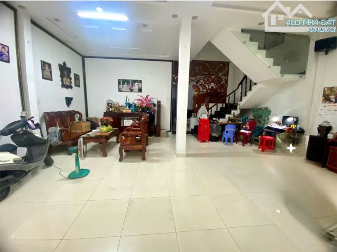Bán Nhà Mặt Tiền KD Víp Tân Phú, 154m2, Ngang Khủng Gần 8m, 4 Tầng Mới, Nhỉnh 19 Tỷ TL.