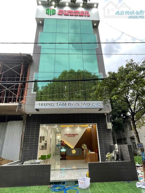 BUILDING MẶT TIỀN TRẦN QUỐC THẢO TÂN AN,6X20M,ĐỦ CÔNG NĂNG