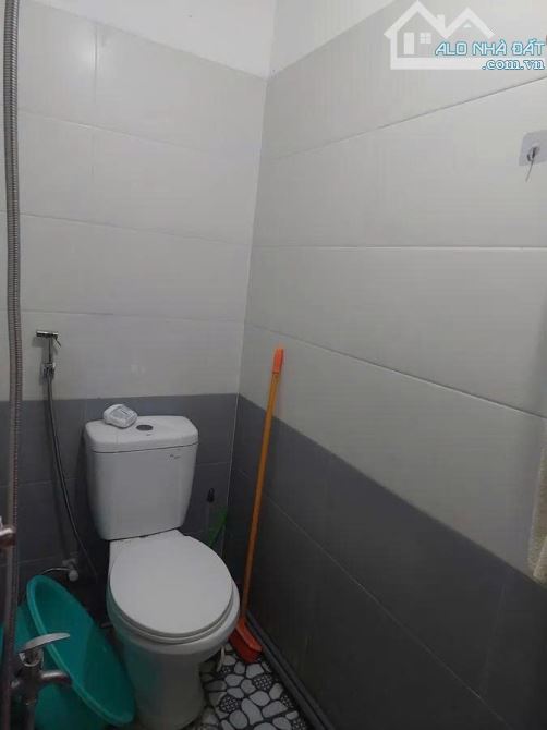 CẦN BÁN NHÀ 2 TẦNG TRUNG TÂM THÀNH PHỐ GẦN CẦU RỒNG