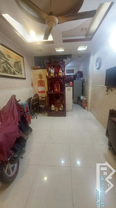 Hòa Bình – 35.6m² – 2 tầng – Hẻm 4m thông – Gần Đầm Sen – 4.2 tỷ