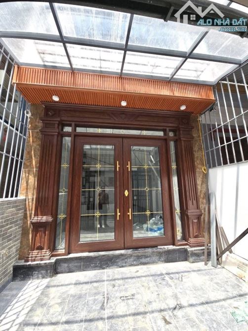 Bán nhà Bùi Xương Trạch - Lô góc 3 mặt thoáng - 54m2 - 13,5 tỷ. Nhà đẹp thang máy, ô tô