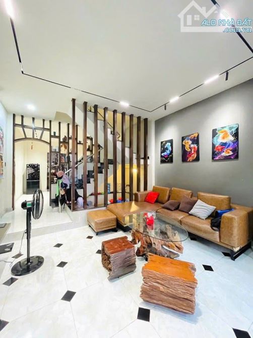 NHÀ 3 TẦNG  -THANH XUÂN 52- QUẬN 12 -dt 68m(4.5×15,5) giá 4,4 tỷ