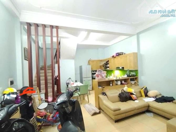 NHÀ RỘNG RÃI, SH QUAY ĐẦU GẦN PHỐ TRƯƠNG ĐỊNH- 36M- 6 tỷ 5