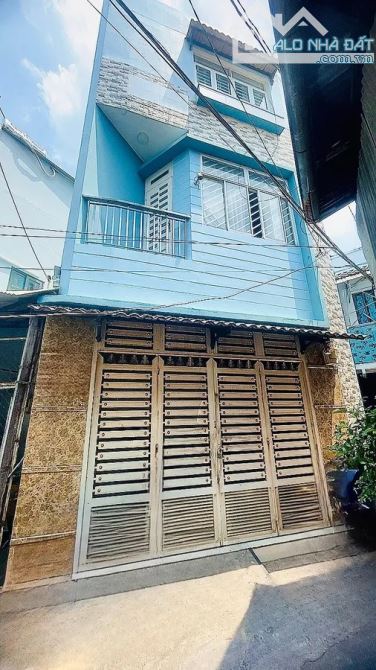 NHÀ 4 TẦNG ĐẸP – HẺM THÔNG BÌNH THỚI Q11 – Ở NGAY – GẦN VÒNG XOAY LÊ ĐẠI HÀNH – CHỈ 5,2 TỶ