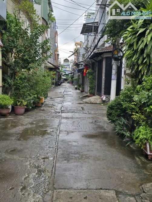 Vị Trí Đắc Địa Tân Phú Gần Chợ Tân Hương PTTH Trần Phú 3PN Giá 5,599T
