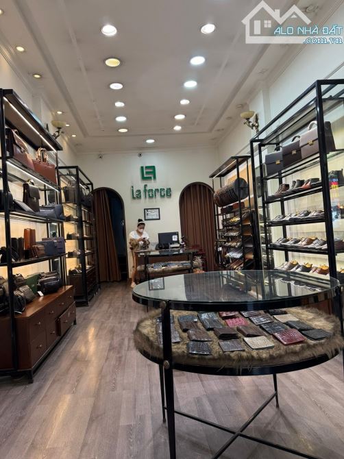 Bán nhà Thái Hà Đống Đa vị trí siêu vip kinh doanh dòng tiền 70tr/1t dt 77m 5T mt 4m