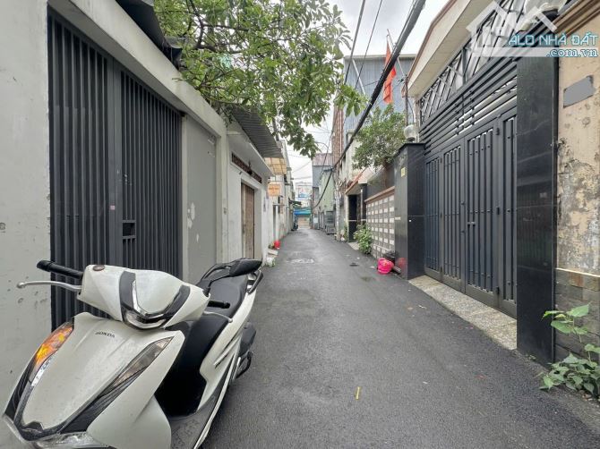 Vườn Lài Tân Phú-HXH DT 73M2(4,5x16m)+ 5 Tầng 5PN -giá bán chỉ 8,9 tỷ