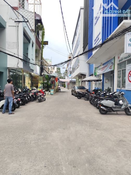 QUẬN 3 HẺM XE HƠI TRÁNH 8M, 67M2, 4 TẦNG 12 TỶ THƯƠNG LƯỢNG.