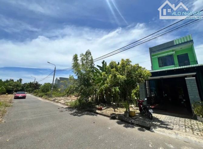 📌📌📌Làm việc trực tiếp!!! Đất đường 5m5 Cầu Đỏ Tuý Loan Lô sạch sẽ không dính cống trụ