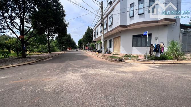 bán đất mặt tiền nguyễn cơ thạch - 2.350 tỷ