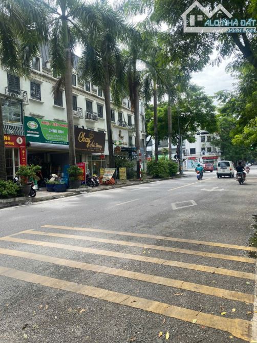 NHÀ ĐẸP  TRỤC LACASTA VĂN PHÚ , HÀ ĐÔNG - 5 Ô TÔ TRÁNH 💥KINH DOANH ĐỈNH- Dt 85m, 5 tầng