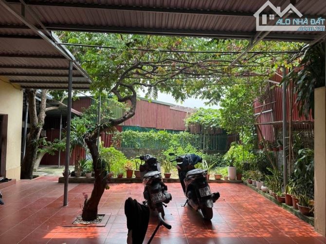 Bán nhà + vườn 200m2  khu phân lô ngay Liên Ninh - Thanh Trì, Ở cực sướng