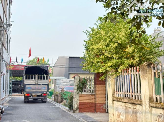 ❤NGÕ THÔNG Ô TÔ 7 CHỖ VÀO TẬN ĐẤT-KINH DOANH SẴN DÒNG TIỀN-BA BƯỚC CHÂN RA MẶT PHỐ