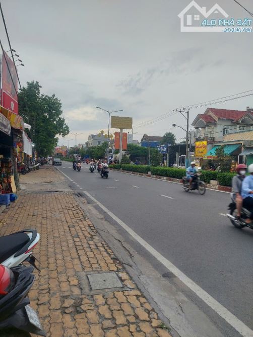 BÁN NHÀ MẶT TIỀN KINH DOANH ĐƯỜNG NGUYỄN AN NINH- DĨ AN 132M2 CHỈ 15.8 TỶ