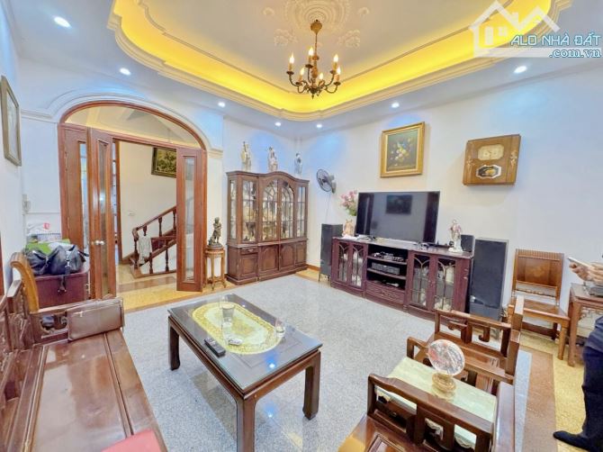 MẶT PHỐ KIM HOA - VỈA HÈ RỘNG - Ô TÔ TRÁNH  KINH DOANH ĐỈNH - SỔ NỞ HẬU - 70M CHỈ HƠN 25T