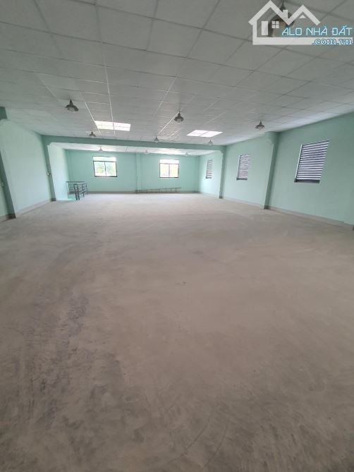 Bán nhà mặt tiền Phan Văn Đối, 8x40m full thổ cư, Bà Điểm, Hóc Môn