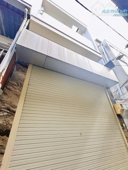 BÁN NHÀ SỔ HỒNG RIÊNG- HUỲNH TẤN PHÁT- BÙI VĂN BA- 1 TRỆT, 1 LỬNG- GIÁ NHỈNH 2 TỶ.
