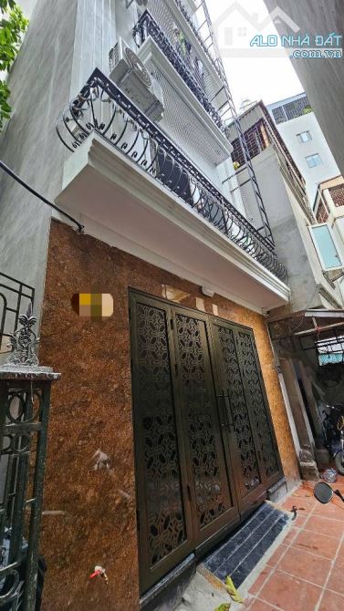 🏡 Bán nhà 40m² giá chỉ 6.. tỷ – Gần ngay Đại học Mỏ Địa Chất  ✅ Mỗi tầng 2 phòng ngủ rộng