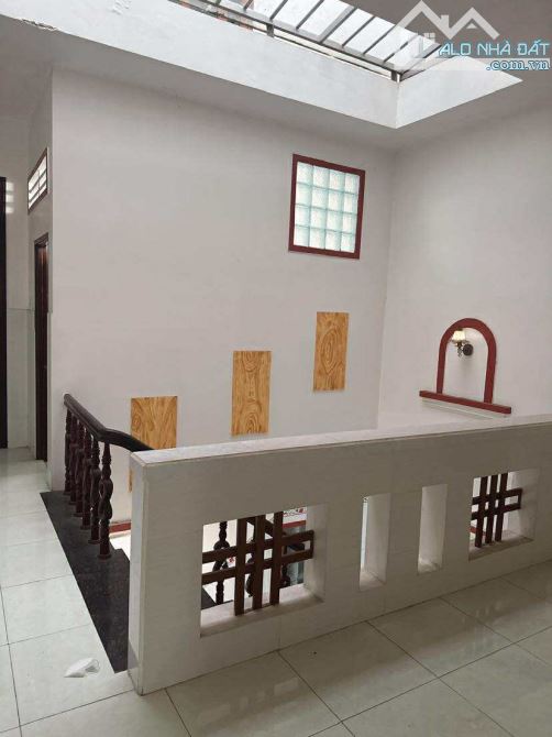 Cho thuê nhà 3 tầng khu Cồn Khương tiện văn phòng 12 triệu - 10
