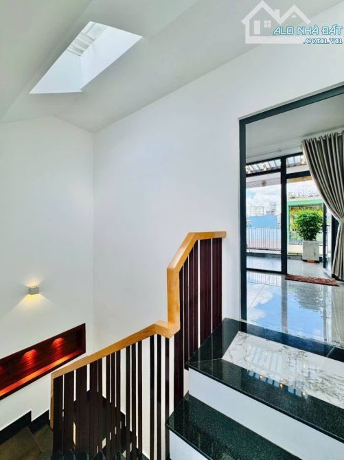 Chốt nhanh căn nhà đẹp 63m2 ngay Đ. Bùi Thị Xuân, Tân Bình. Giá: 3 Tỷ 110, có SHR - 10