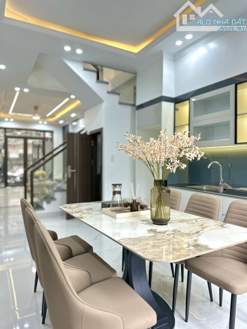bán căn độc lập sân cổng riêng gần hồ sen - 10